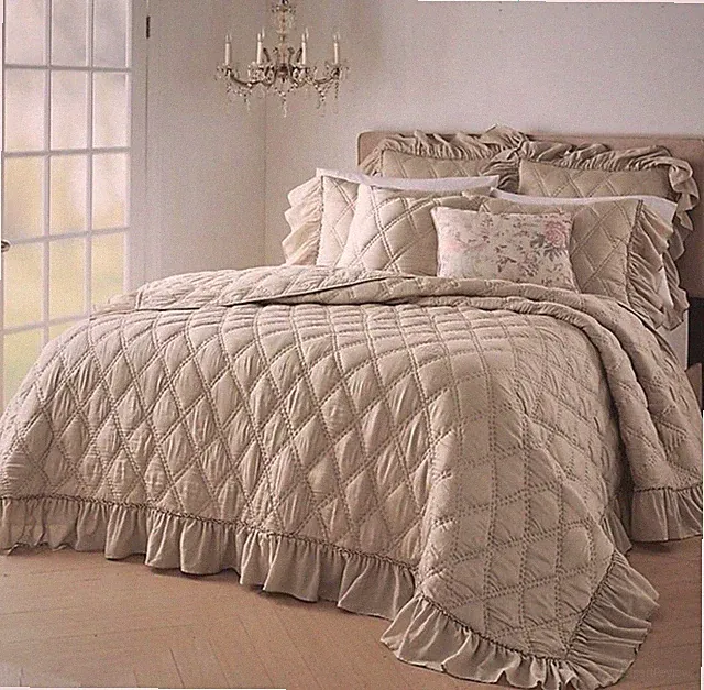 3-Pc Wamsutta Vintage Doubled Diamonds Ruffle Quilt Set Neutral Farmhouse Beige