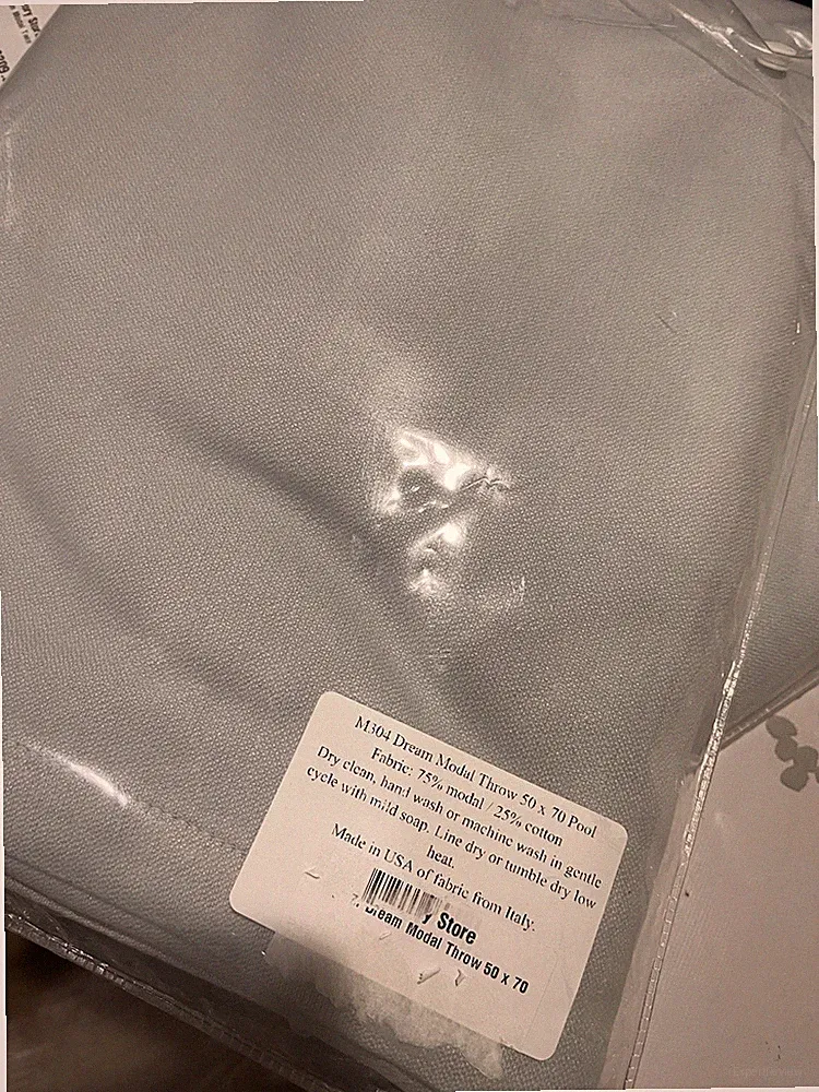 $440 Matouk Italy New 1pc Throw Modal Dream Pool 50”x70” Quality LAST