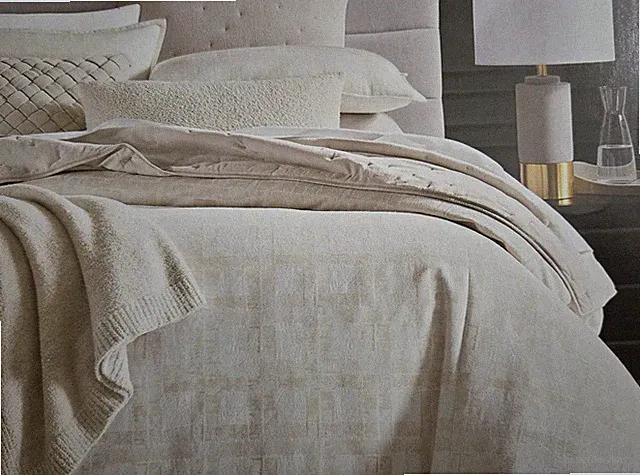 Hotel Collection Stucco Plaid King Comforter & Pillowshams 3pc Set Ivory New 2