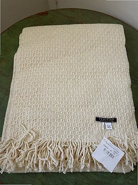 NWT Peruvian Connection Waffle Weave Throw Blanket Tan
